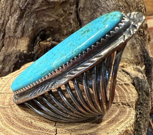 Elegant Blue Gem Ring