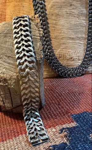 Woven Silver Jewelry Set with Necklace and Bracelet