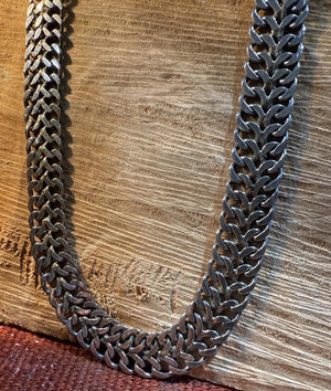 Woven Silver Jewelry Set with Necklace and Bracelet