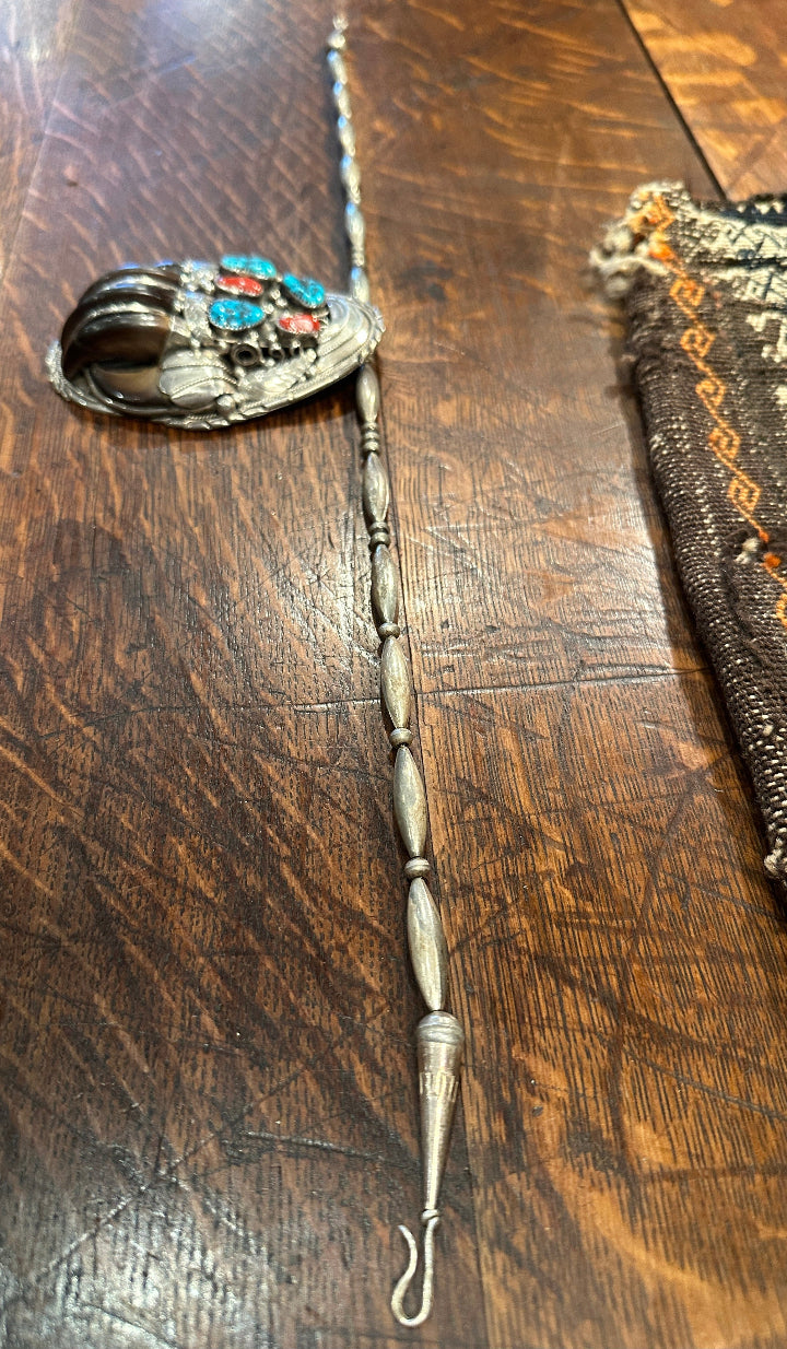 Badger Claw Kingman Turquoise Necklace