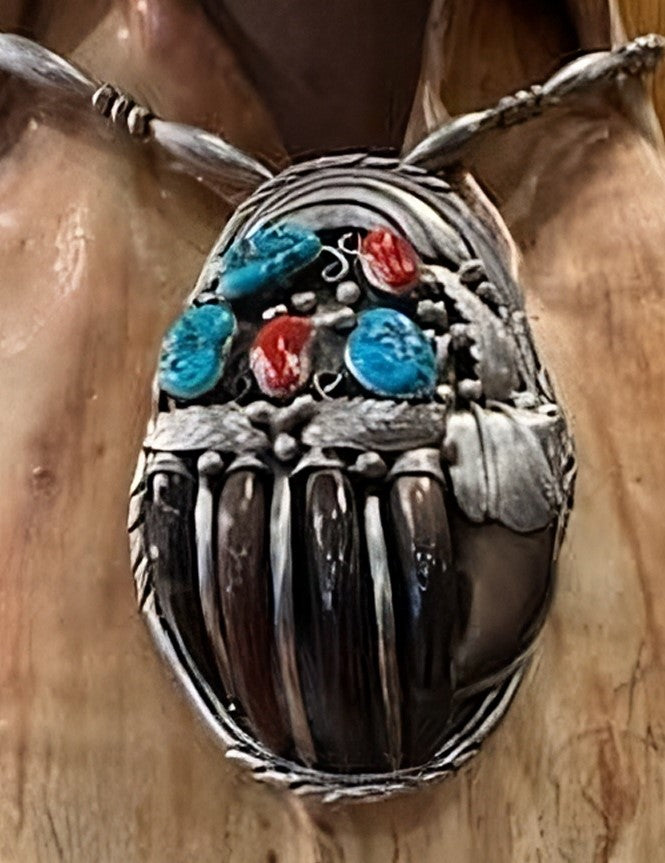 Badger Claw Kingman Turquoise Necklace