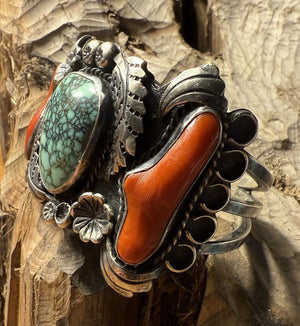 Carico Lake Turquoise Coral Cuff