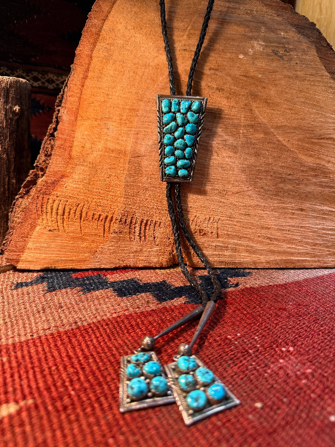 E Spencer Turquoise Cluster Bolo Tie