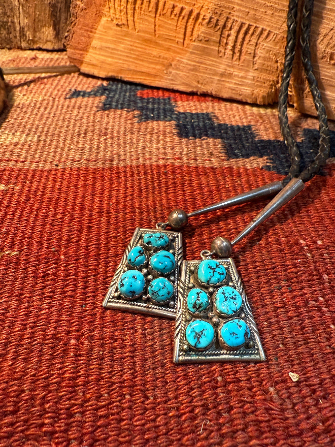 E Spencer Turquoise Cluster Bolo Tie