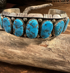 Kingman Graduated Turquoise Bracelet