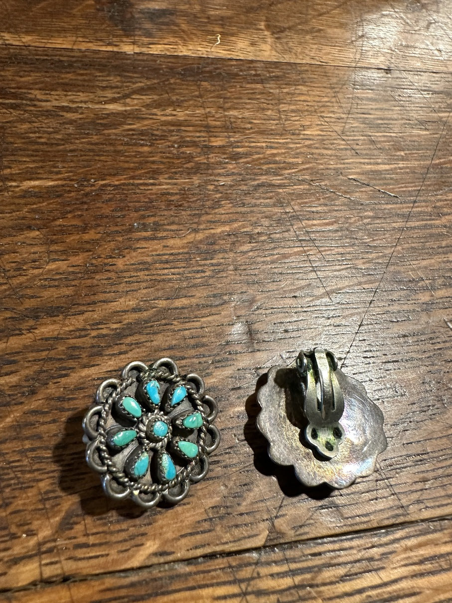 オールドナイン プチポイント イヤリング [SG-038]