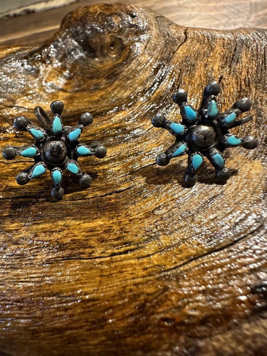 Seven Petit Point Turquoise Earrings [SG-040]