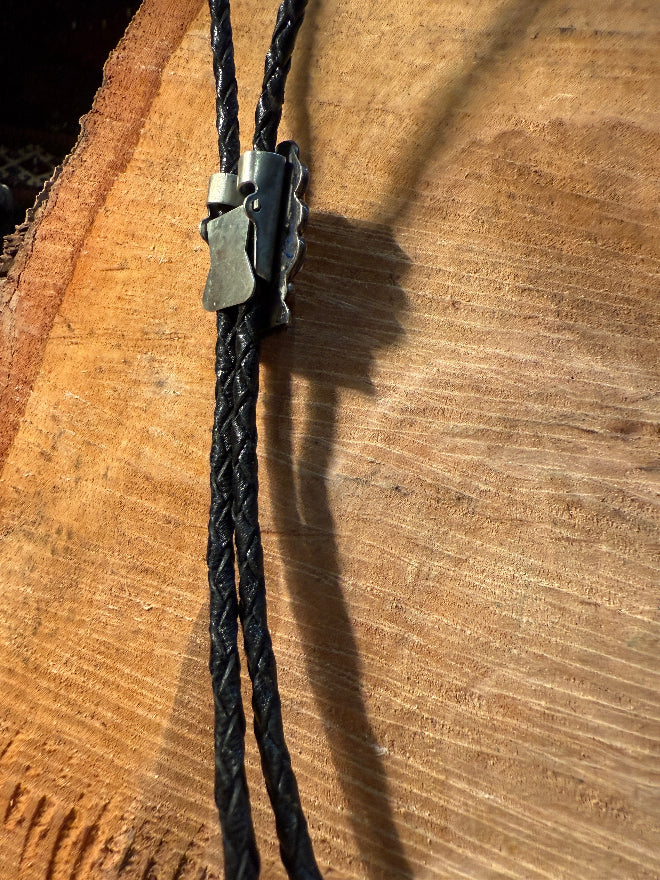 Spiney Oyster Bolo Tie