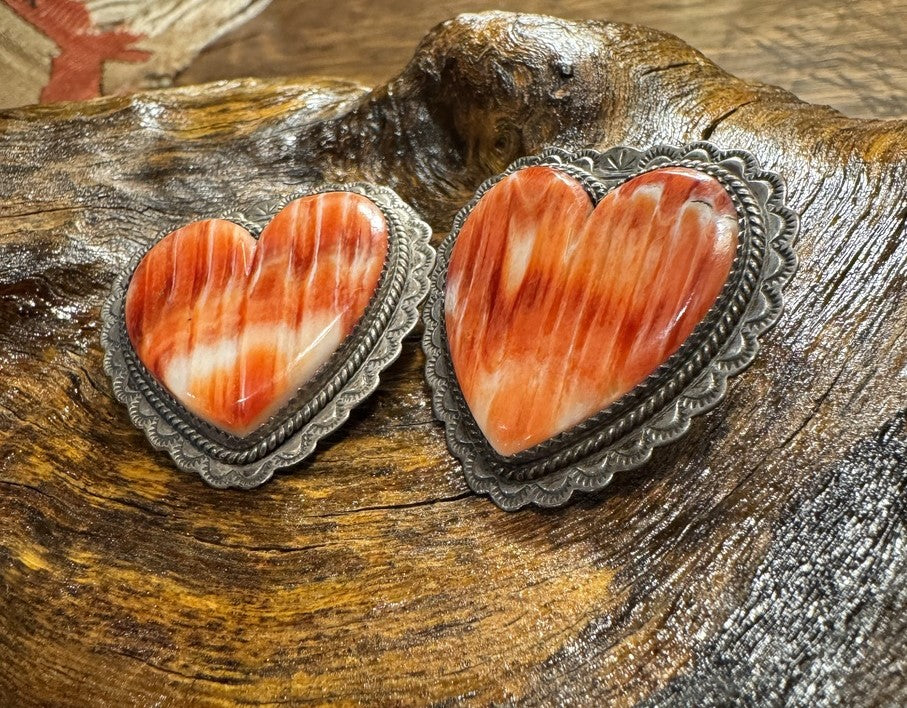 Spiny Oyster Earrings