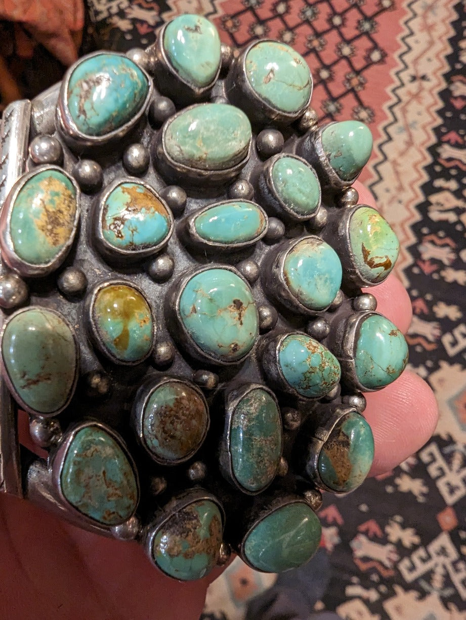Vintage 22 Turquoise Stones In Silver Bracelet