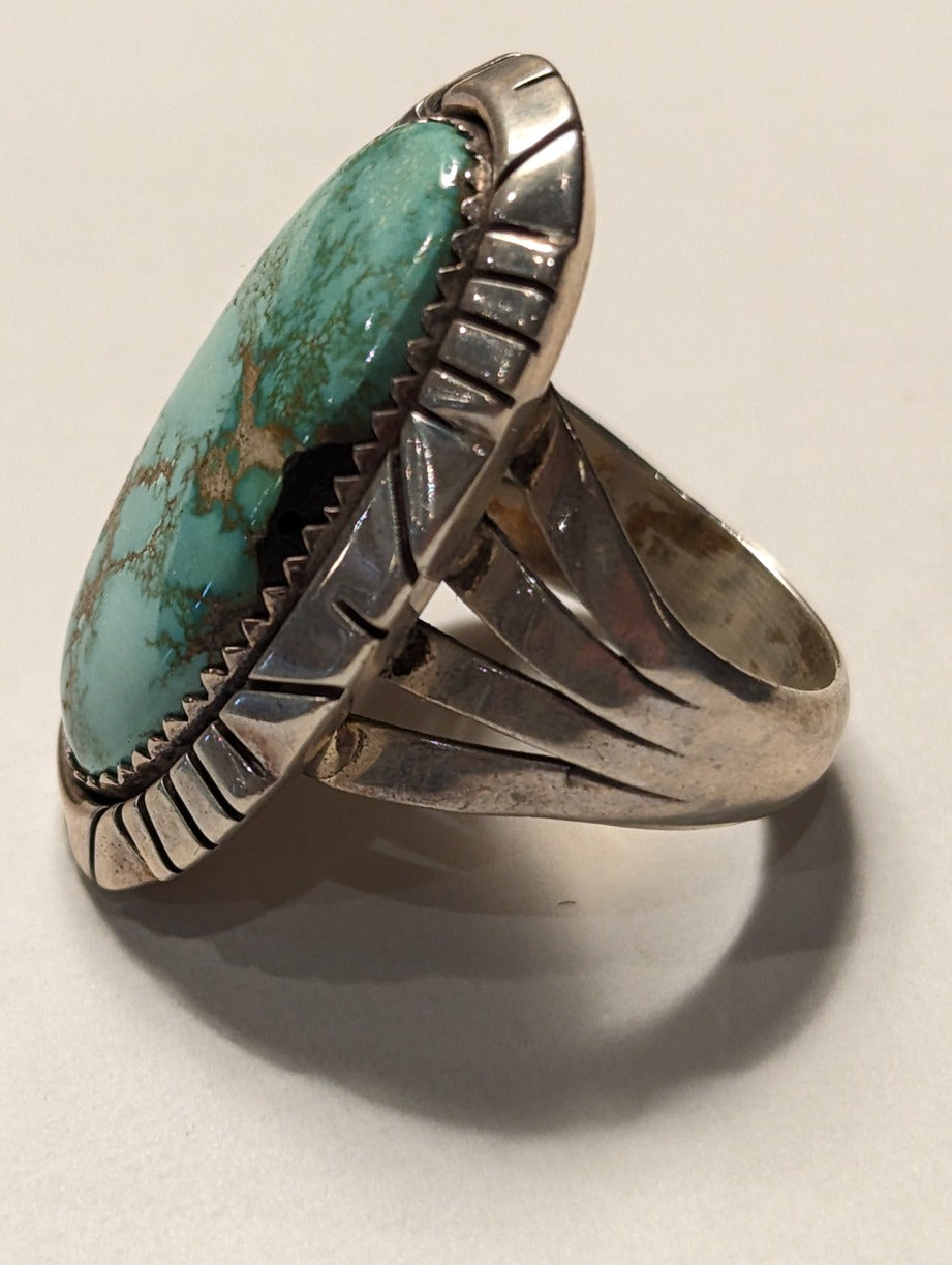 Vintage oval turquoise and silver ring